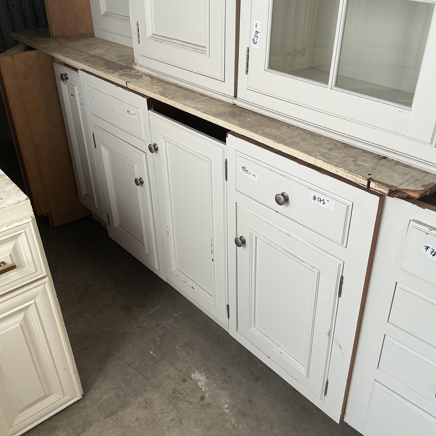 Cabinet Kitchen Base 3 Section CS9