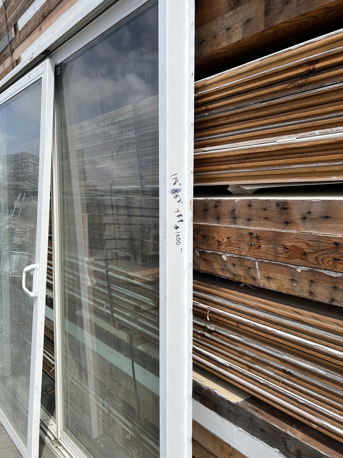 White patio sliding door TRP 118x87 $1000