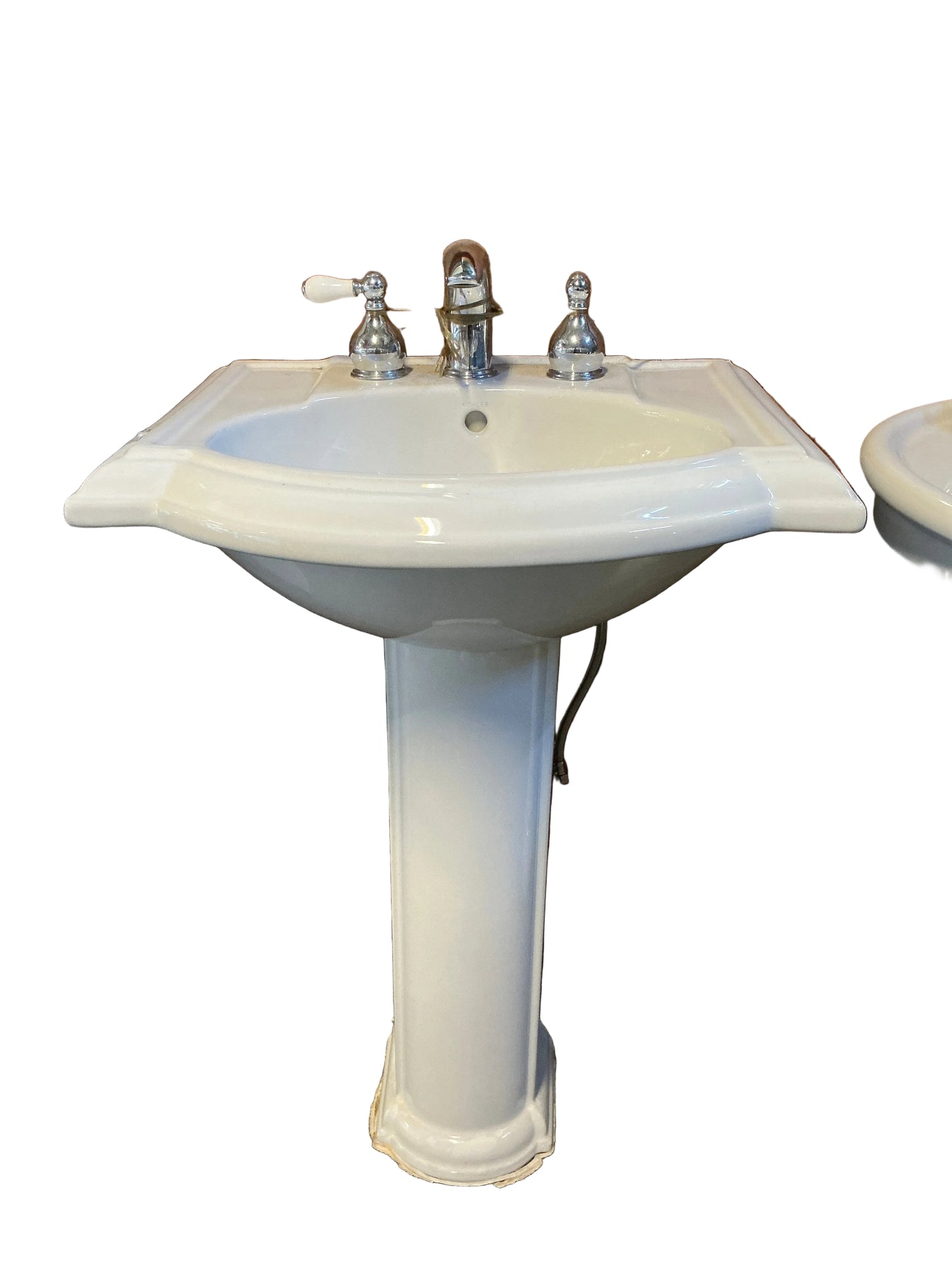 Pedestal sink, CR3