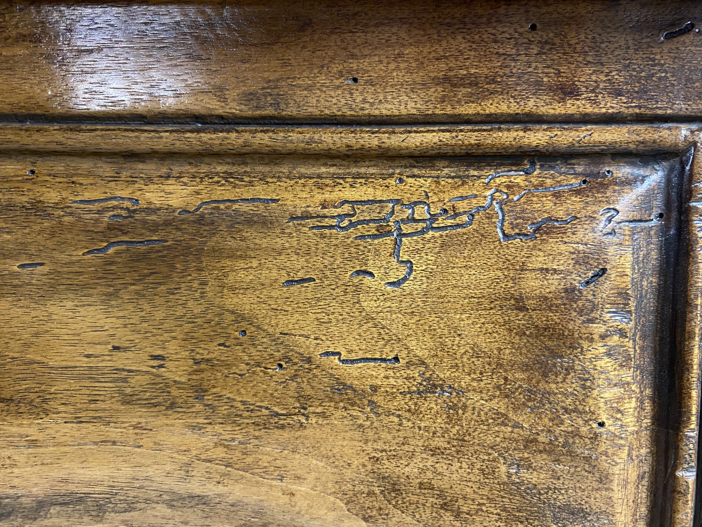 Curved Wooden Fireplace Mantle BA4