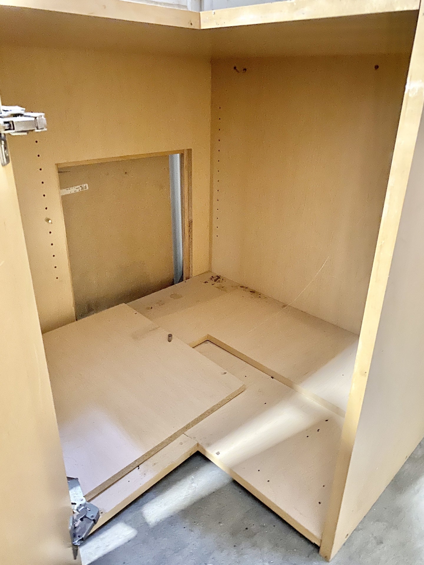 Corner Bottom Cabinet BM6