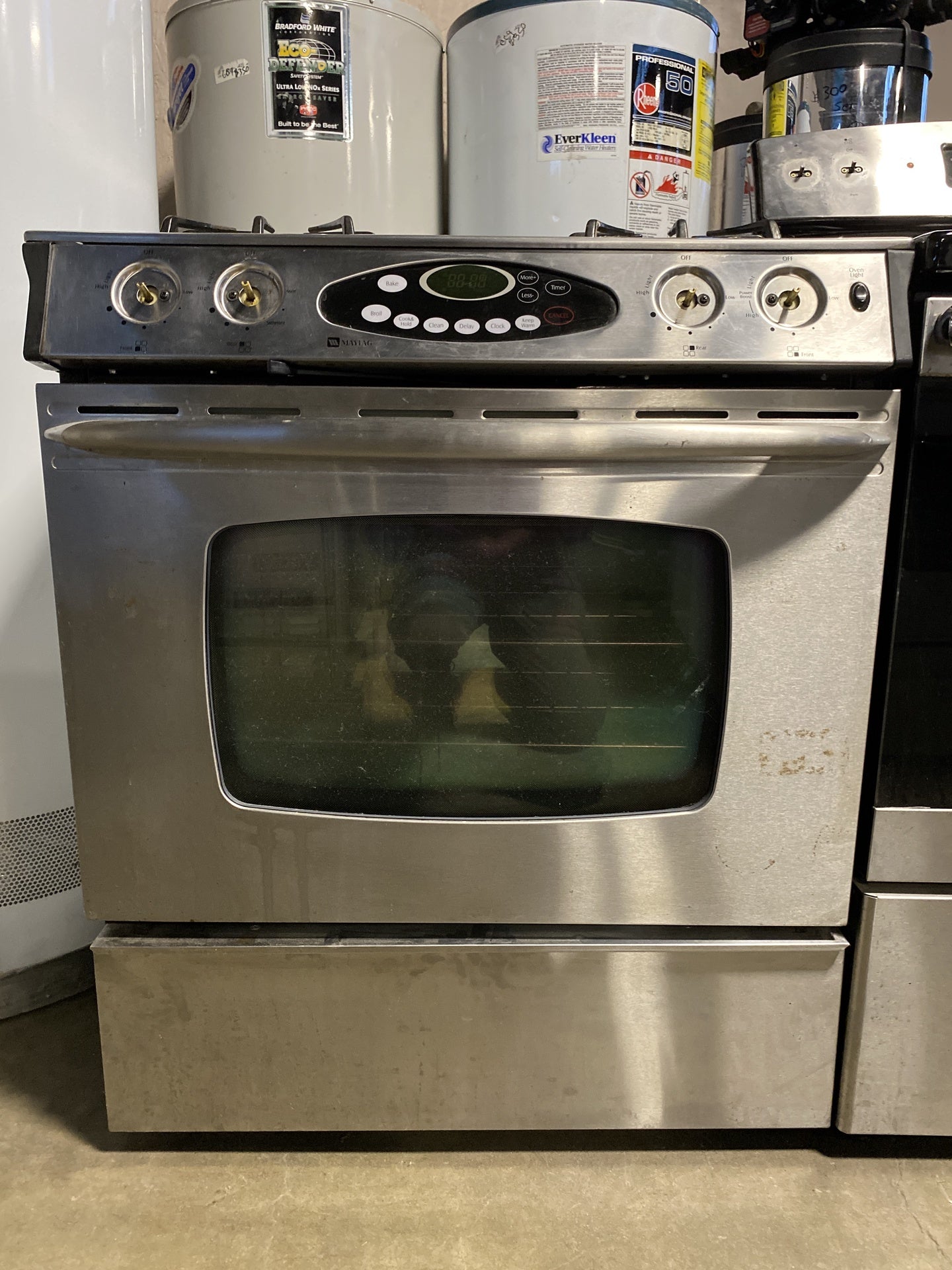 Maytag Range CC1