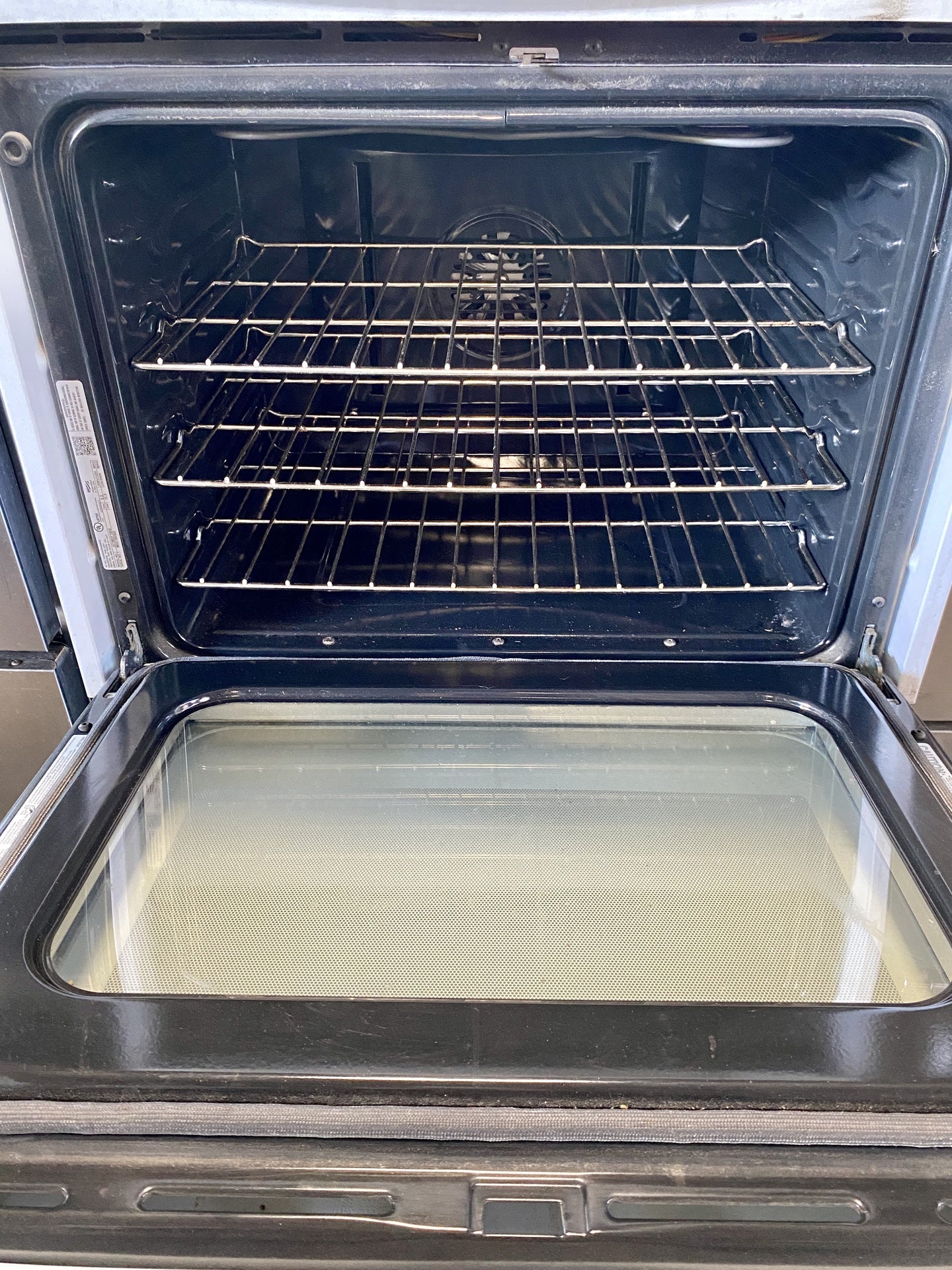 GE White Electric Range TRP