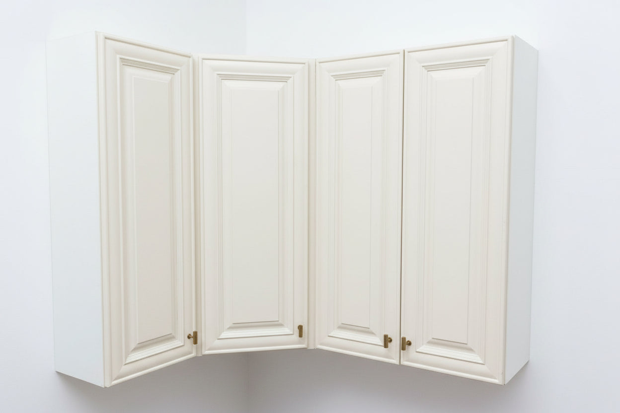 Kitchen, Upper Cabinet corner, CR7