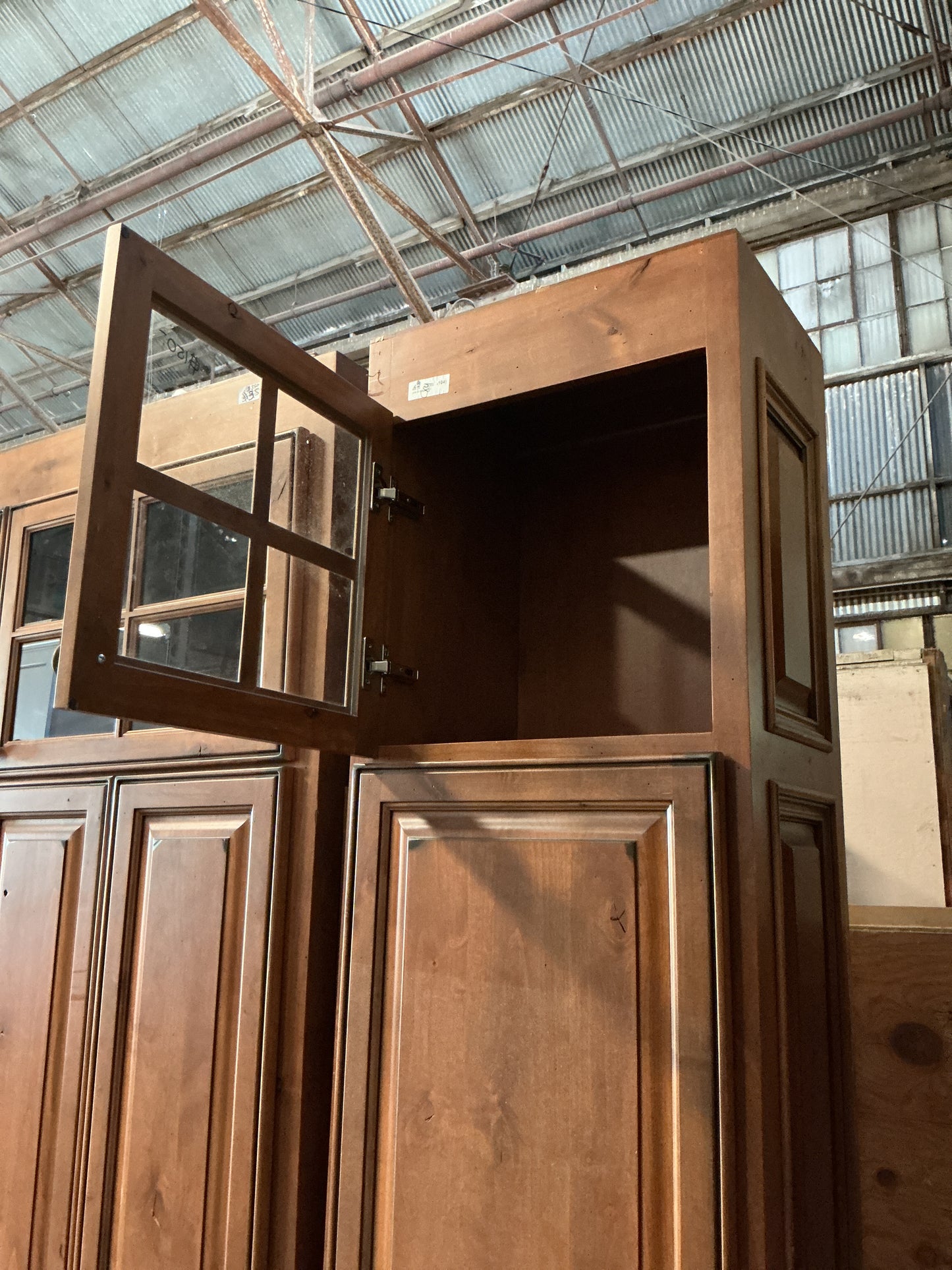 Cabinet, kitchen Upper Brown Glass CX9