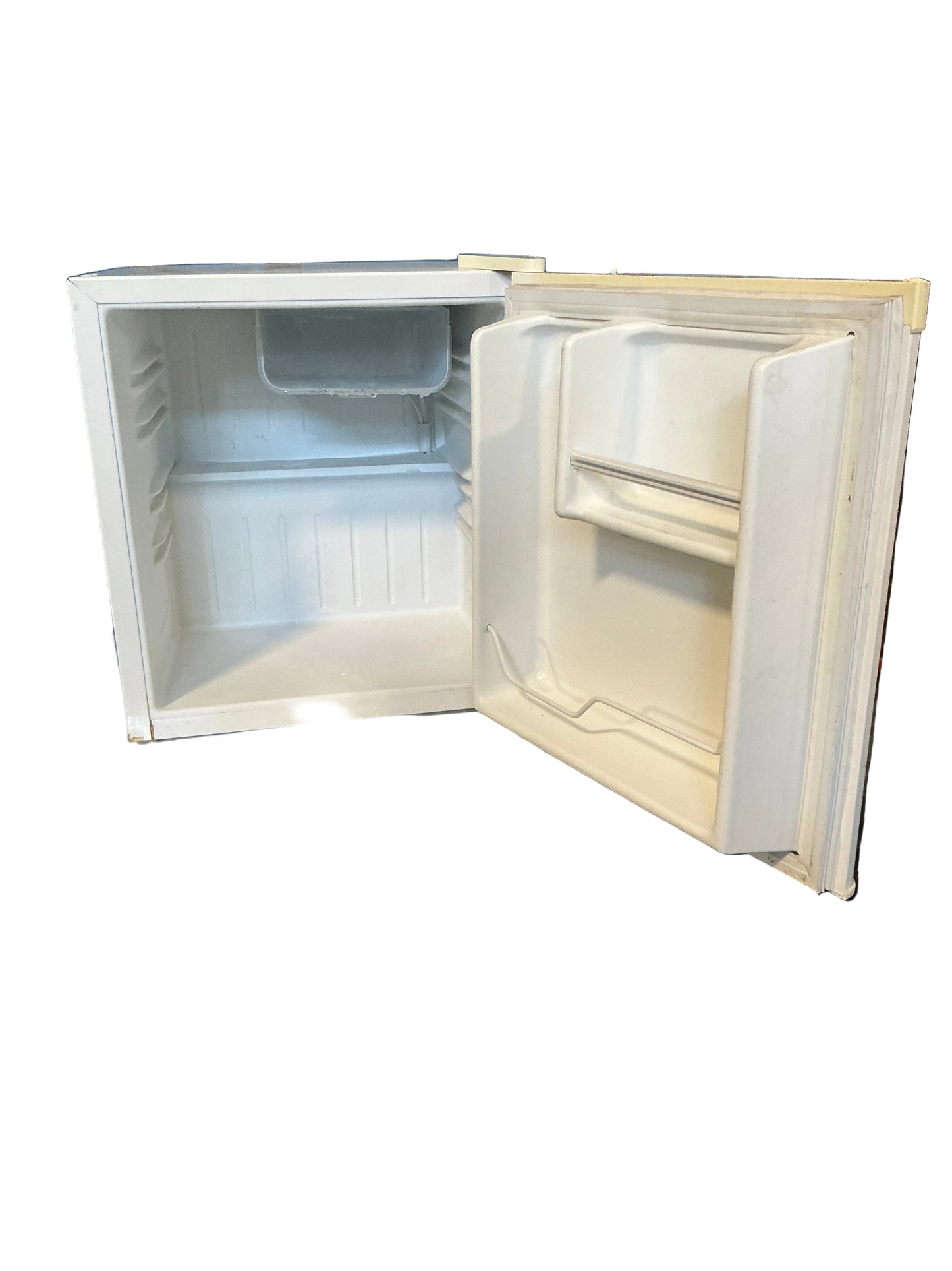 Haier Mini Fridge