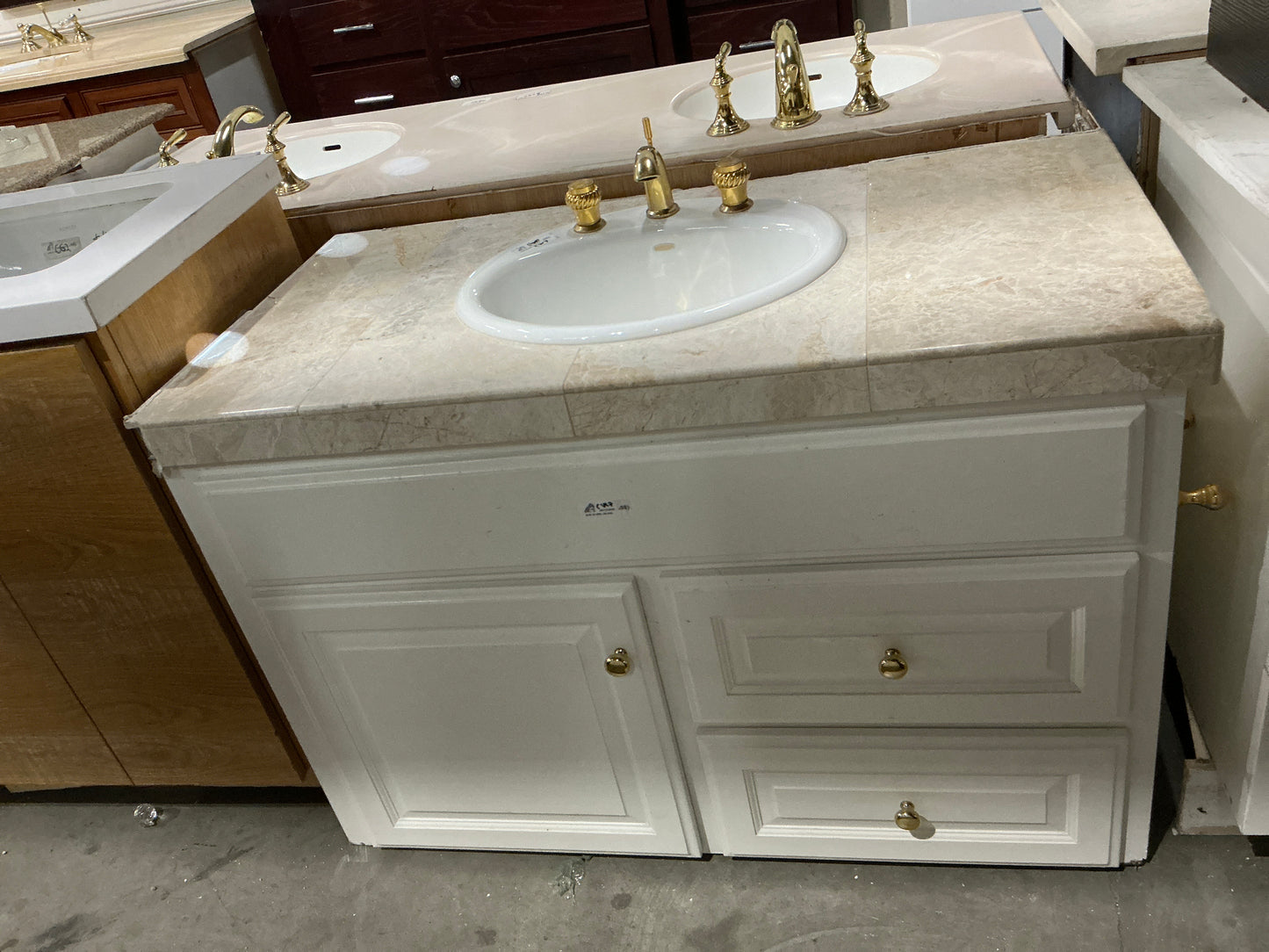 Bathroom vanity, CW7