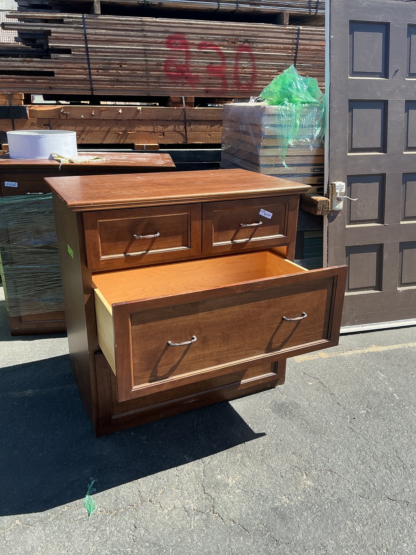 Dresser, brown, 4-panel, 42", CX9