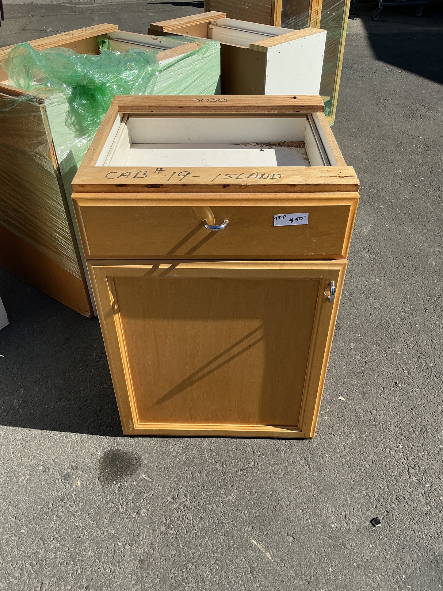 Kitchen base cabinet, 1-door 1-drawer, 22", TRP
