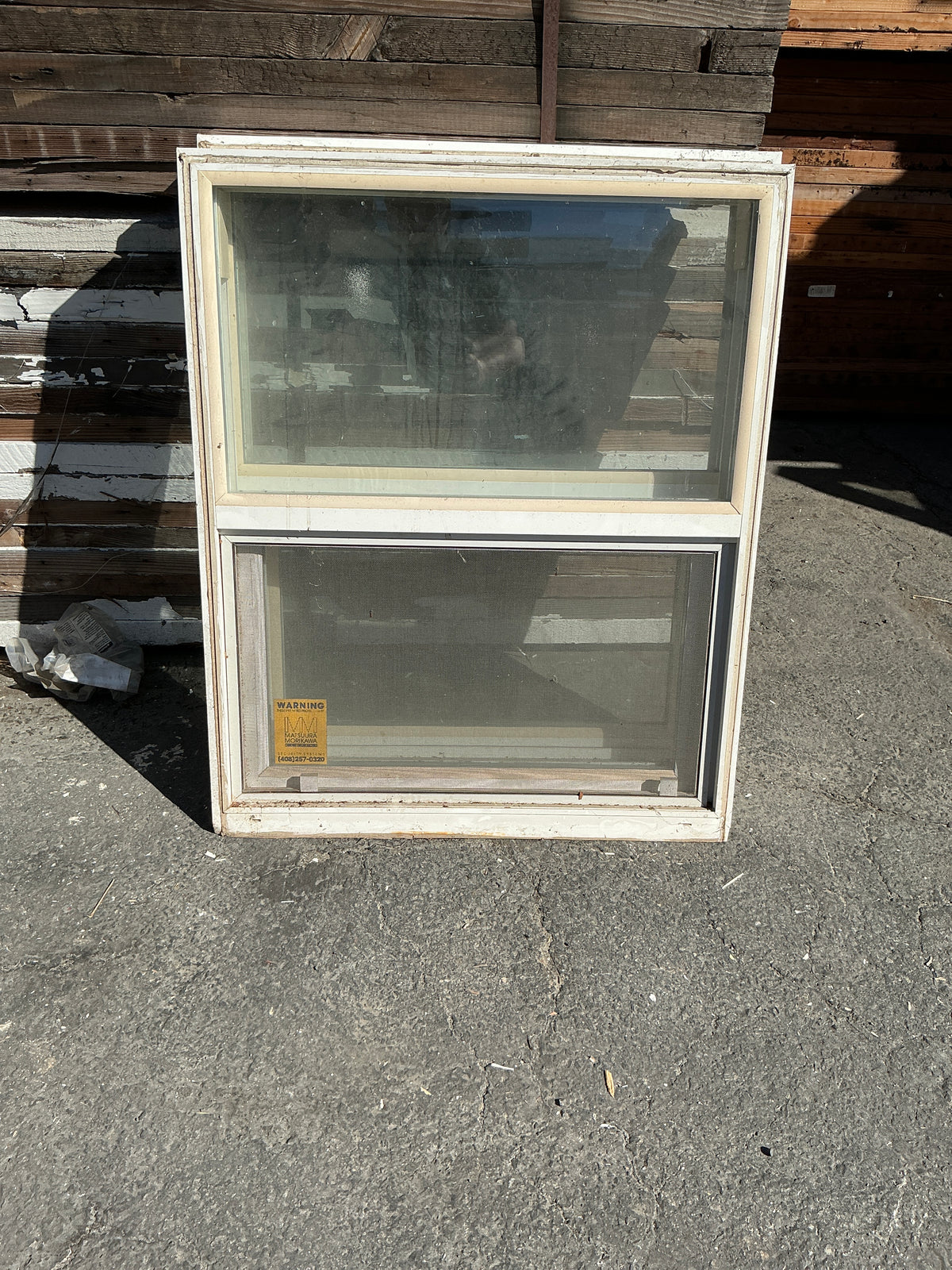 Window, Vinyl, Hung, CZ9