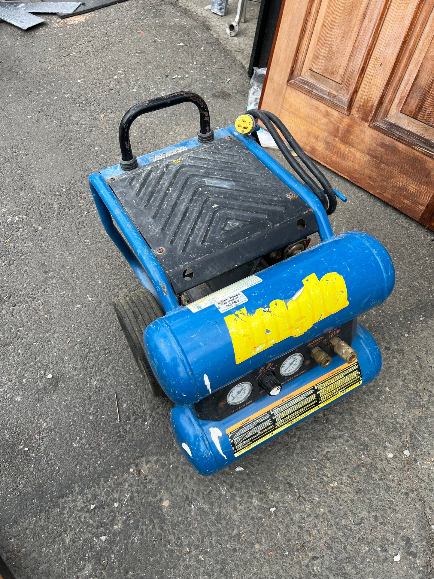 Rolair twin-tank air compressor portable Oakland