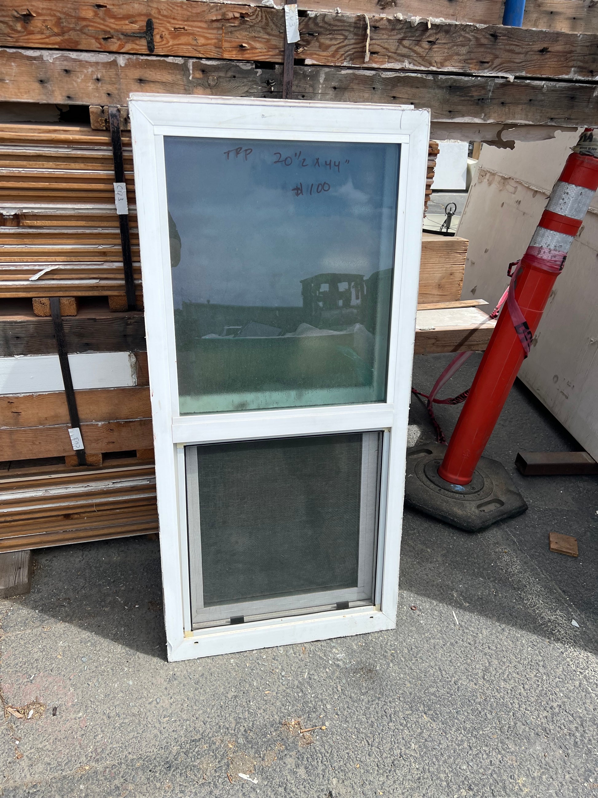White vinyl hung window 20.5x44 reclaimed Oakland