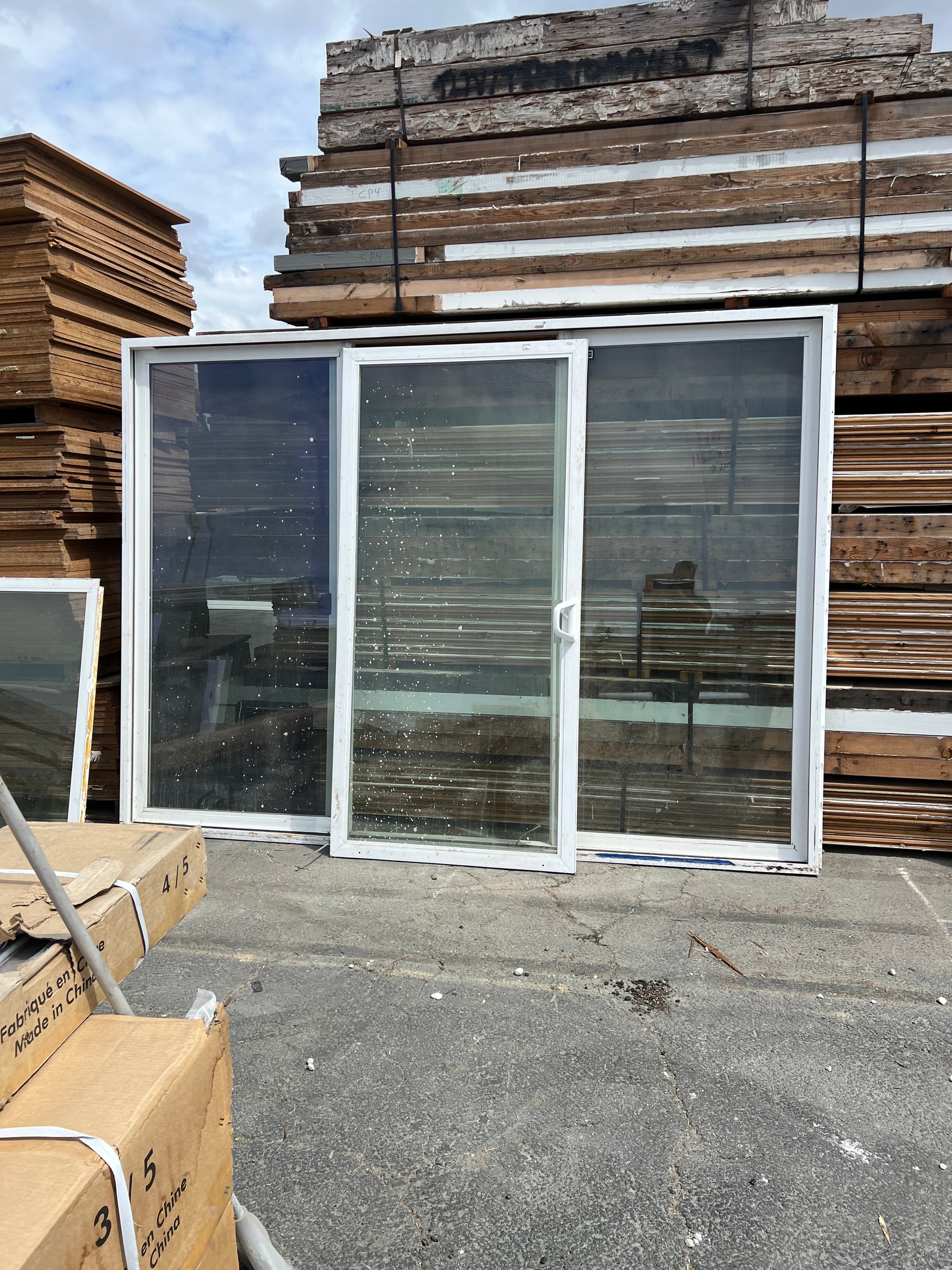 White patio sliding door 118x87 handle