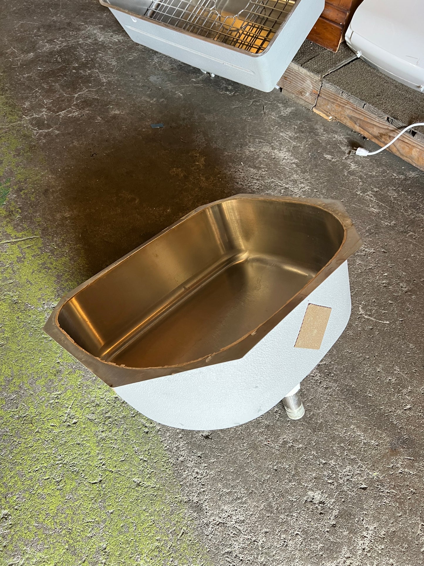 Stainless kitchen sink underside insulated CY8