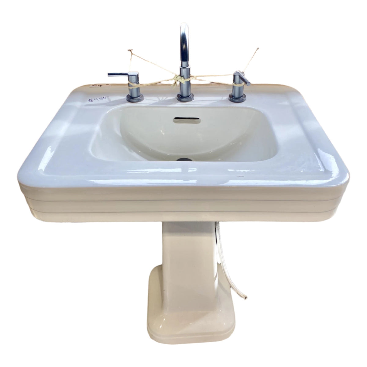 Rectangular Pedestal Sink CH3