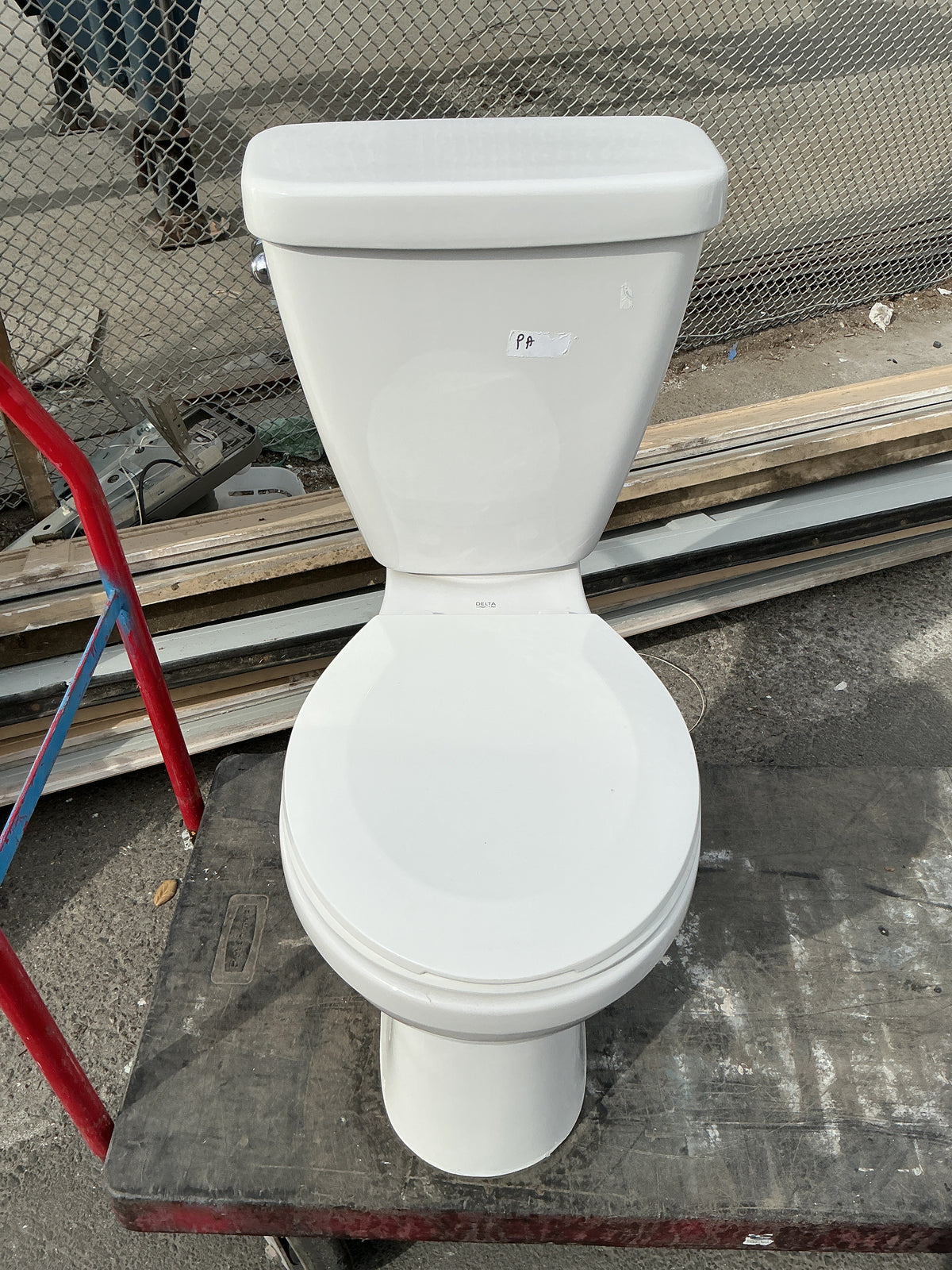 Toilet, Delta, PA