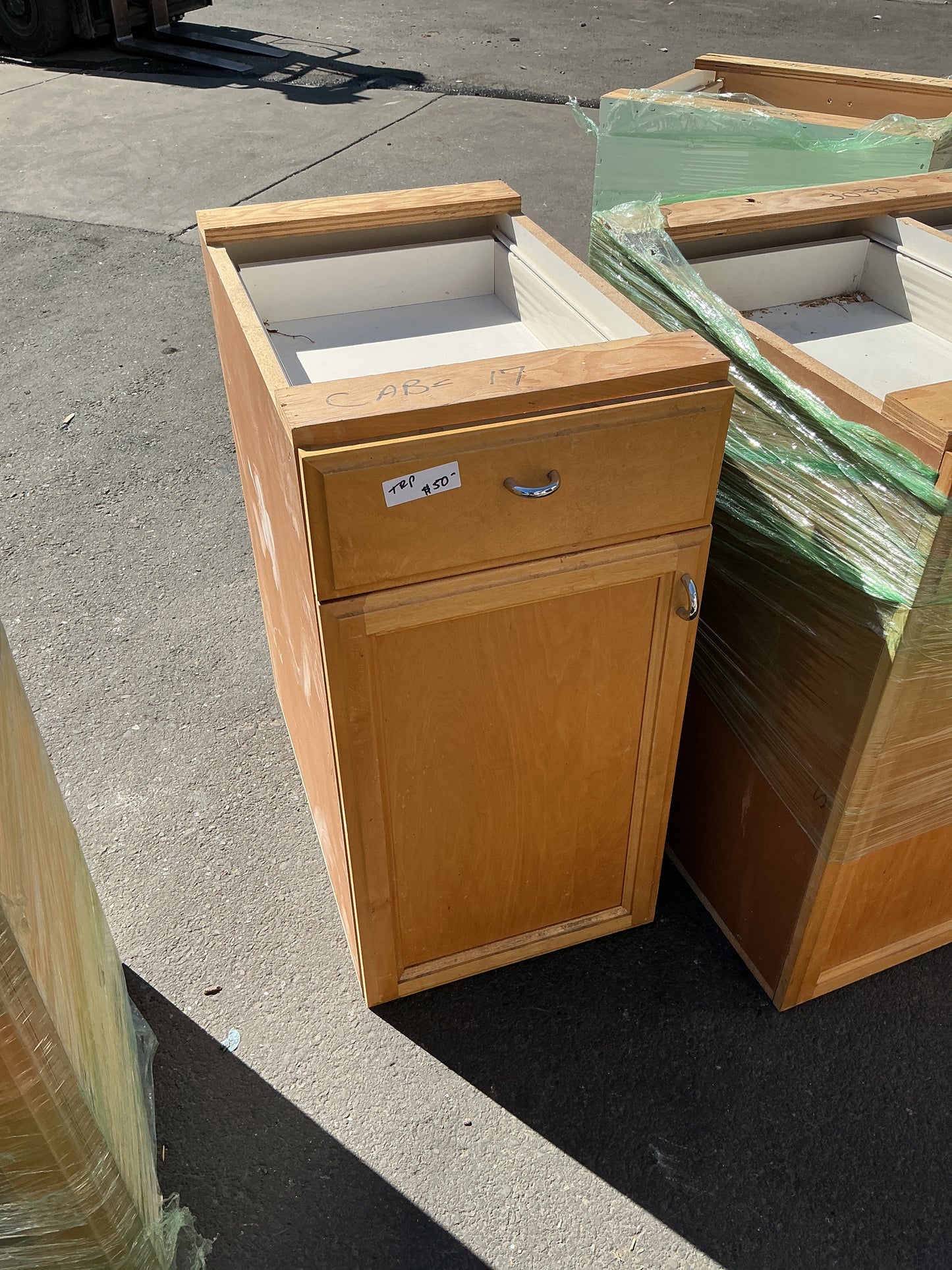 Kitchen base cabinet, 1-door 1-drawer, 16", TRP
