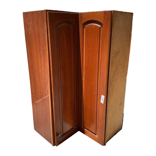Cabinet, kitchen upper corner, CW5