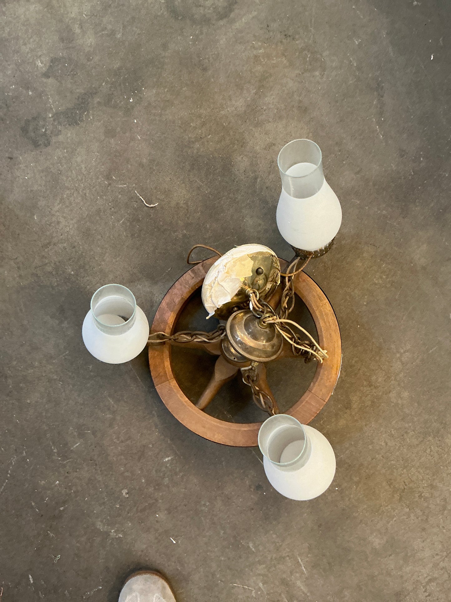 Chandelier, wagon wheel, 3-light, 13", CY2