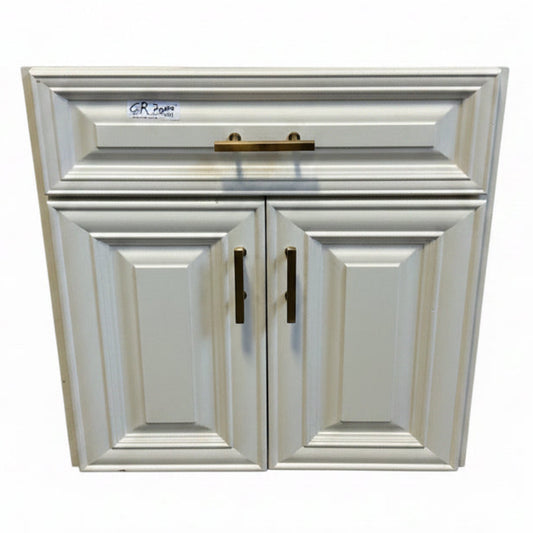 Kitchen, Base Cabinet, CR7