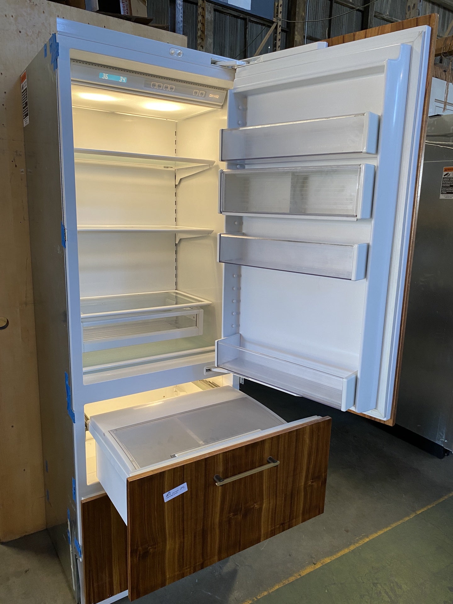 Sub Zero Refrigerator Freezer BQ3