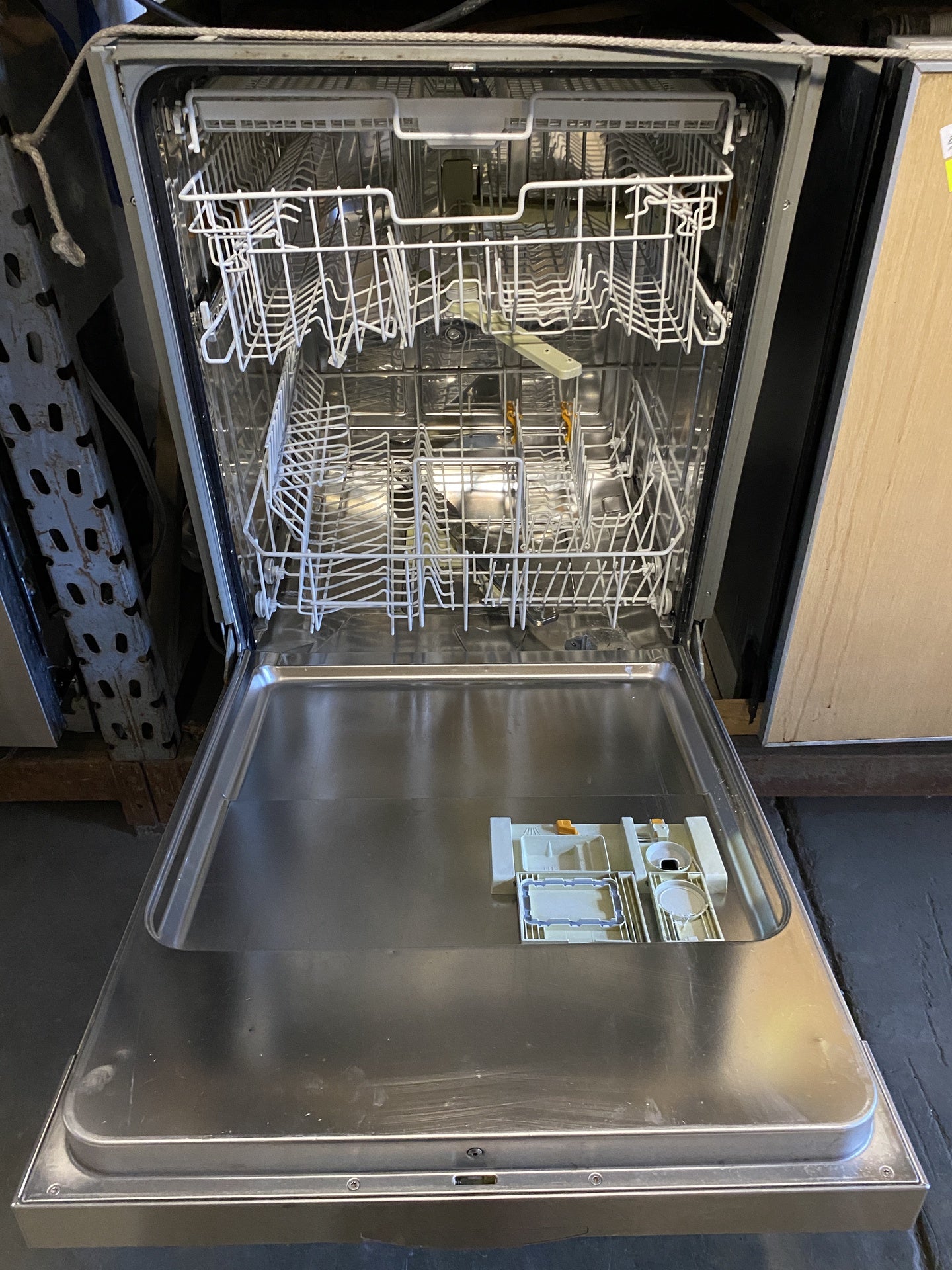 Miele Dishwasher Light Blue BG5