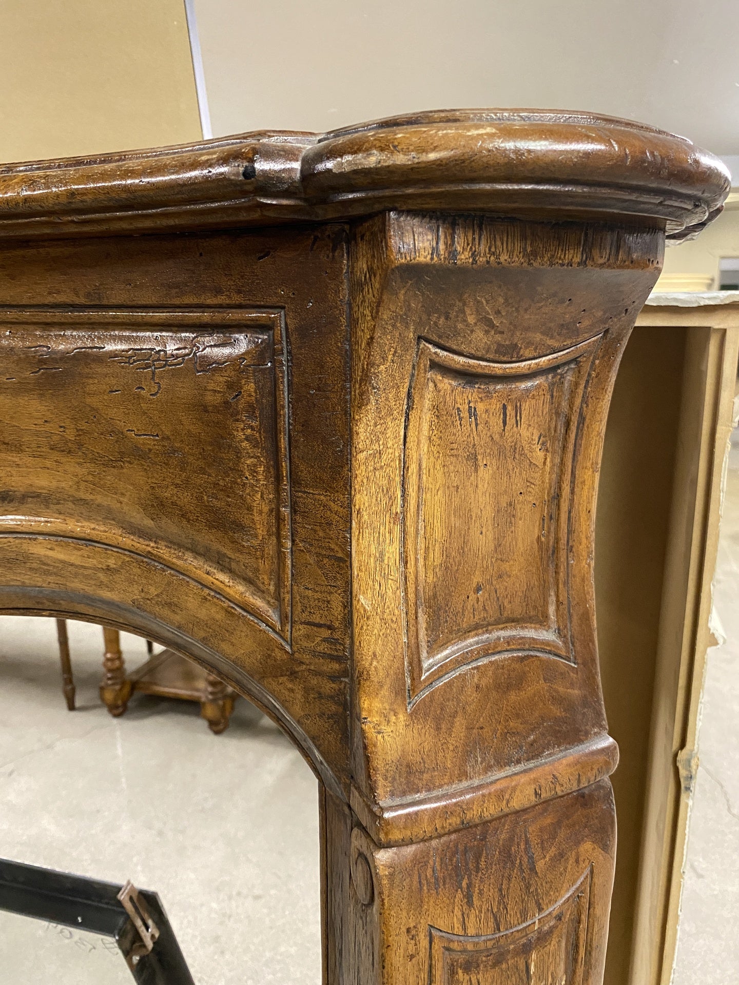 Curved Wooden Fireplace Mantle BA4