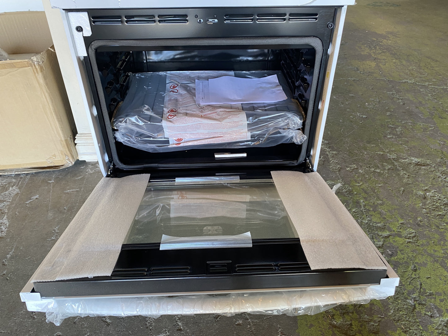 GE 30" Built In Oven