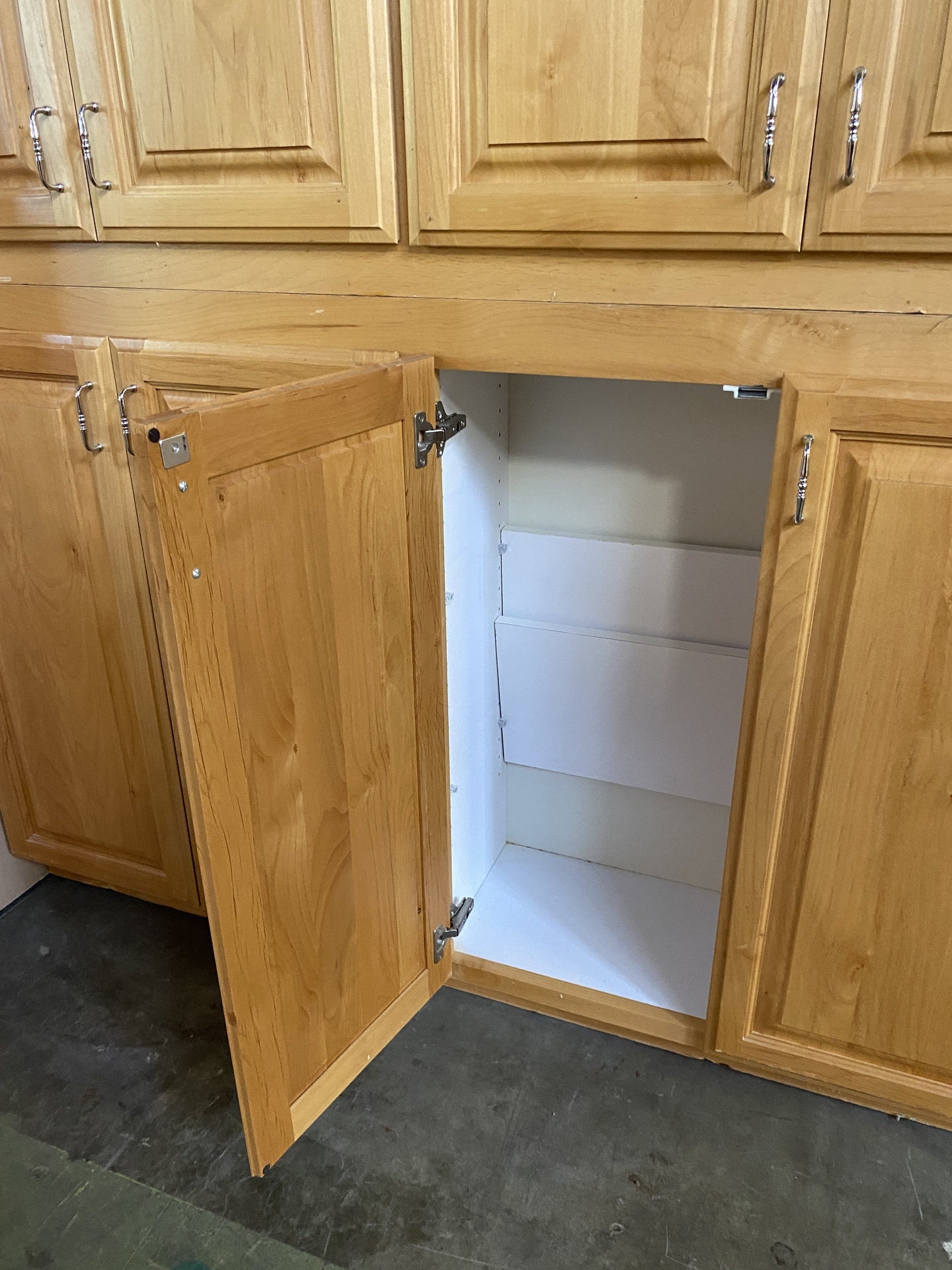 Light Brown 2 Piece Cabinet Set BU5