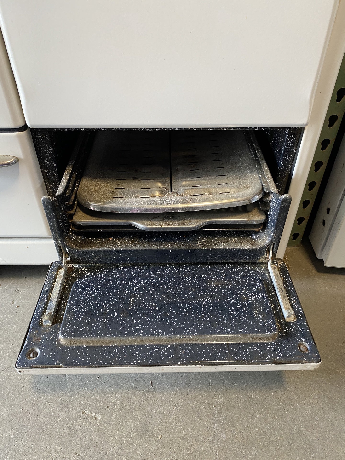 O'Keefe and Merritt Stove BI5