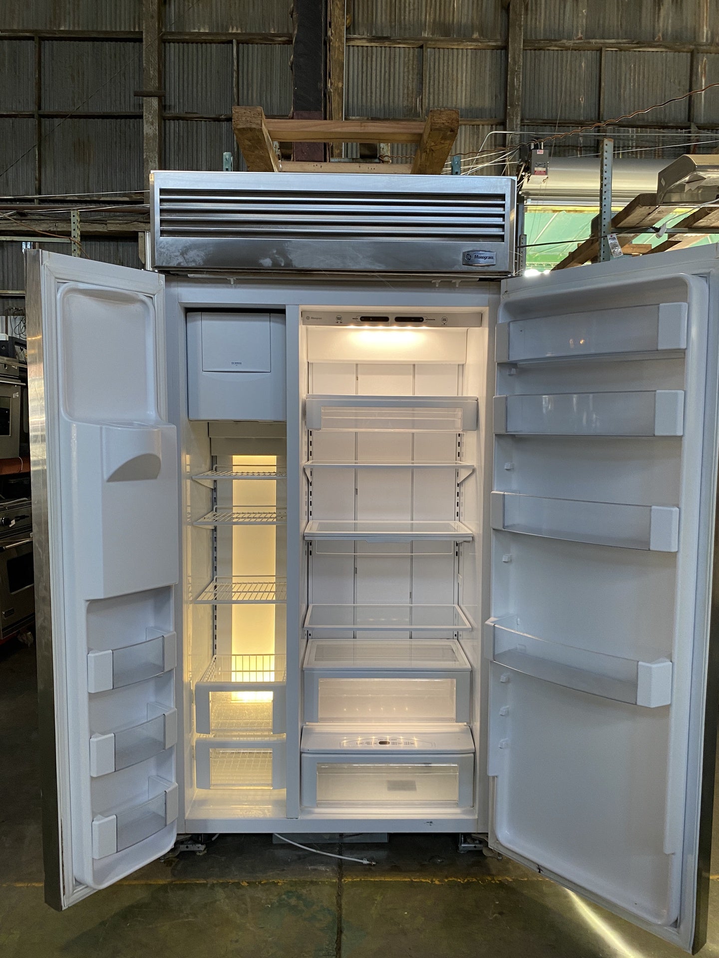 Monogram French Door Refrigerator BY7