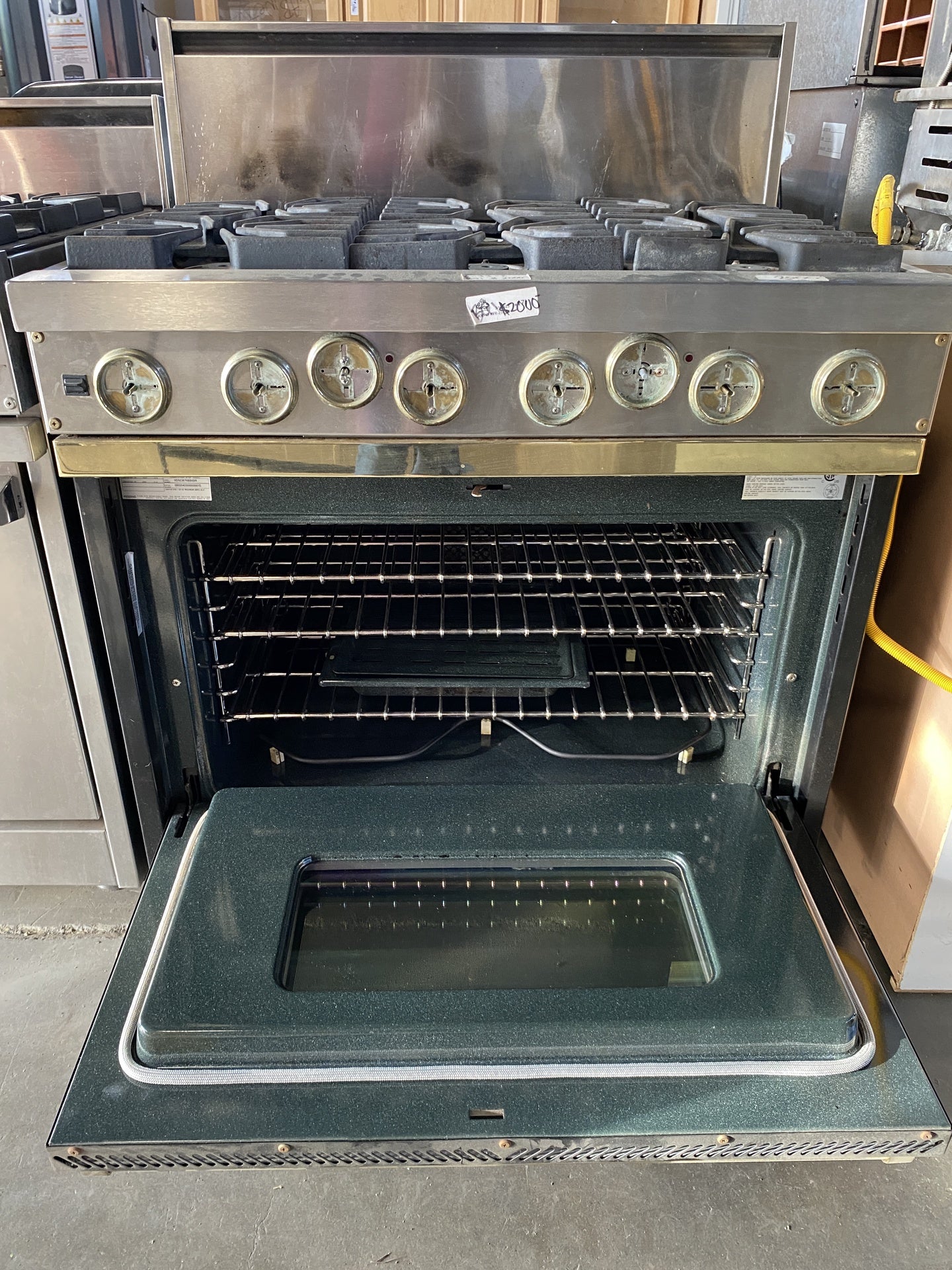 Viking Black &  Gold Vintage Range 220 V BQ1