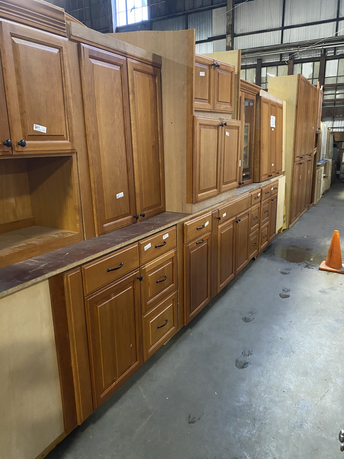 Brown Cabinet Set BY4