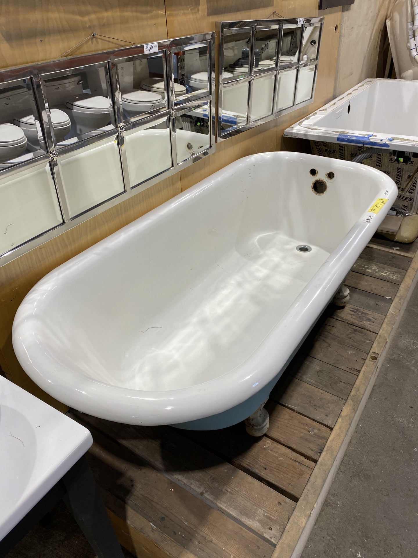 Cast Iron Clawfoot Tub Blue BZ3