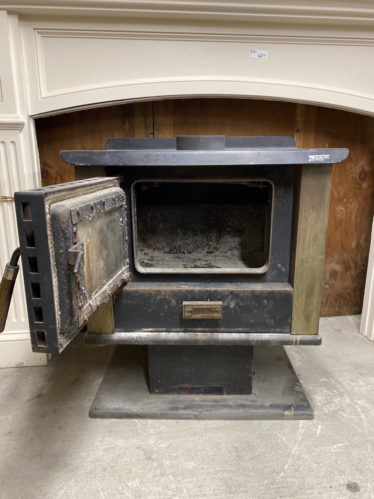 Arrow Wood Stove TRP