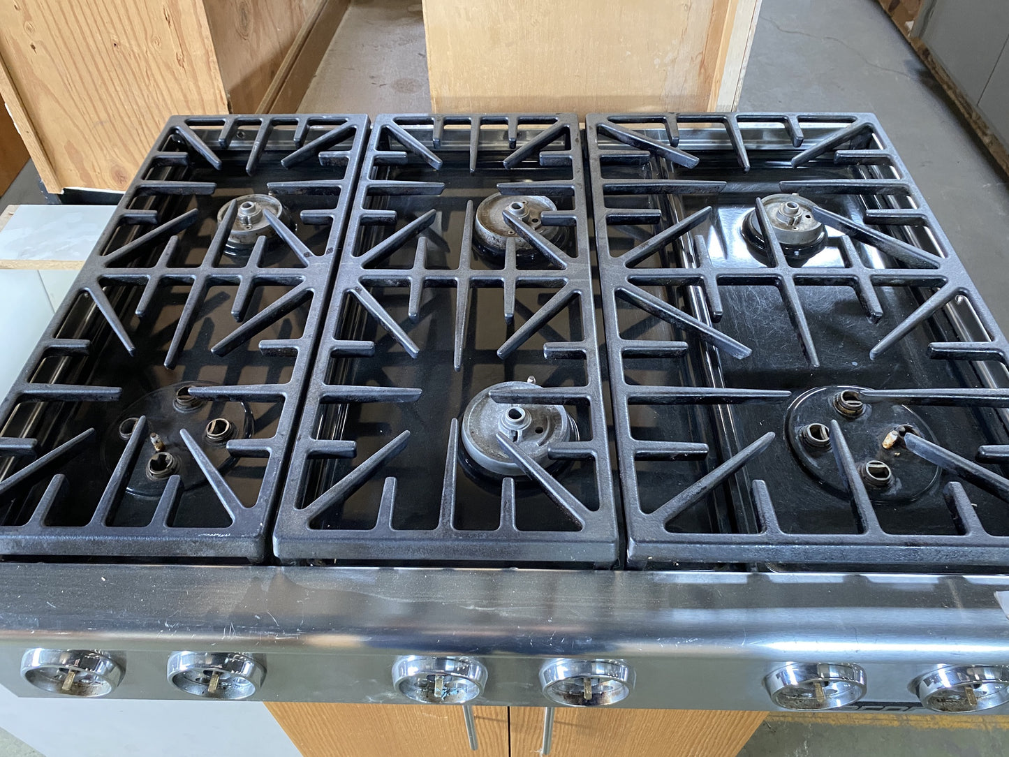 Dacor 6 Burner Gas Cooktop TRP