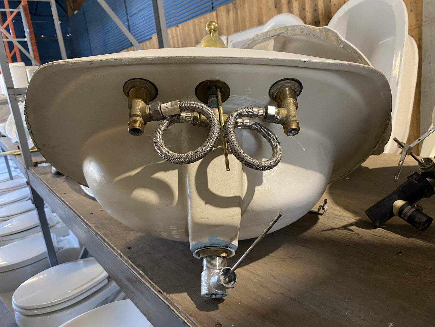Vintage Off White Oval Sink TRP