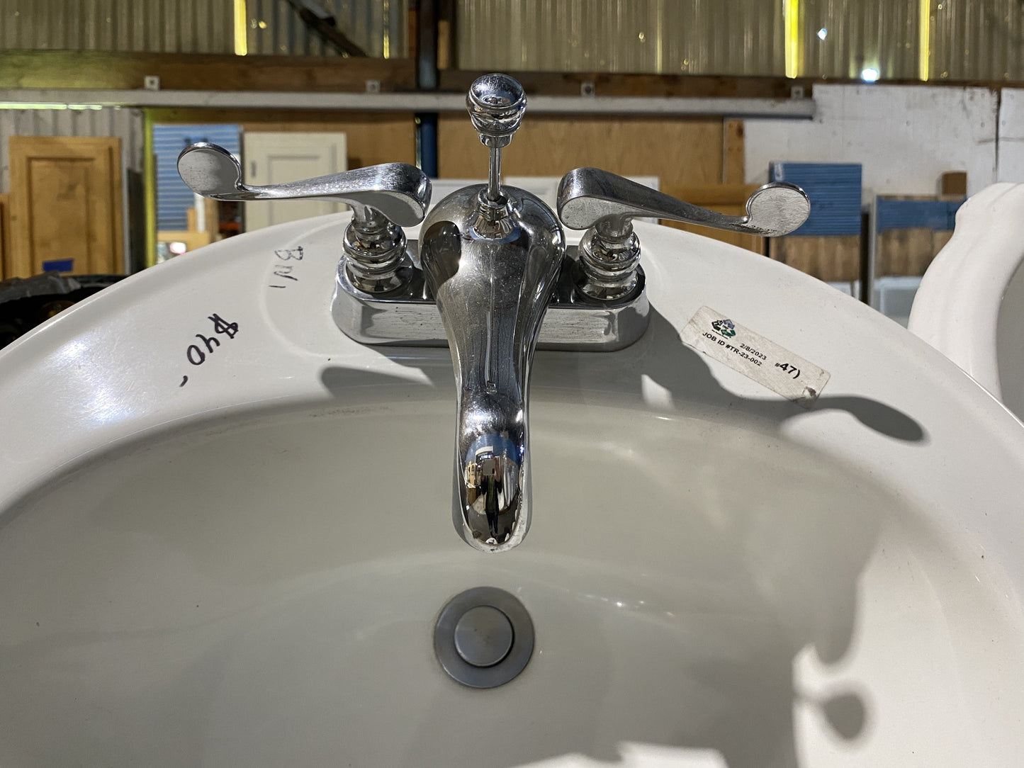White Oval Kohler Sink BN1