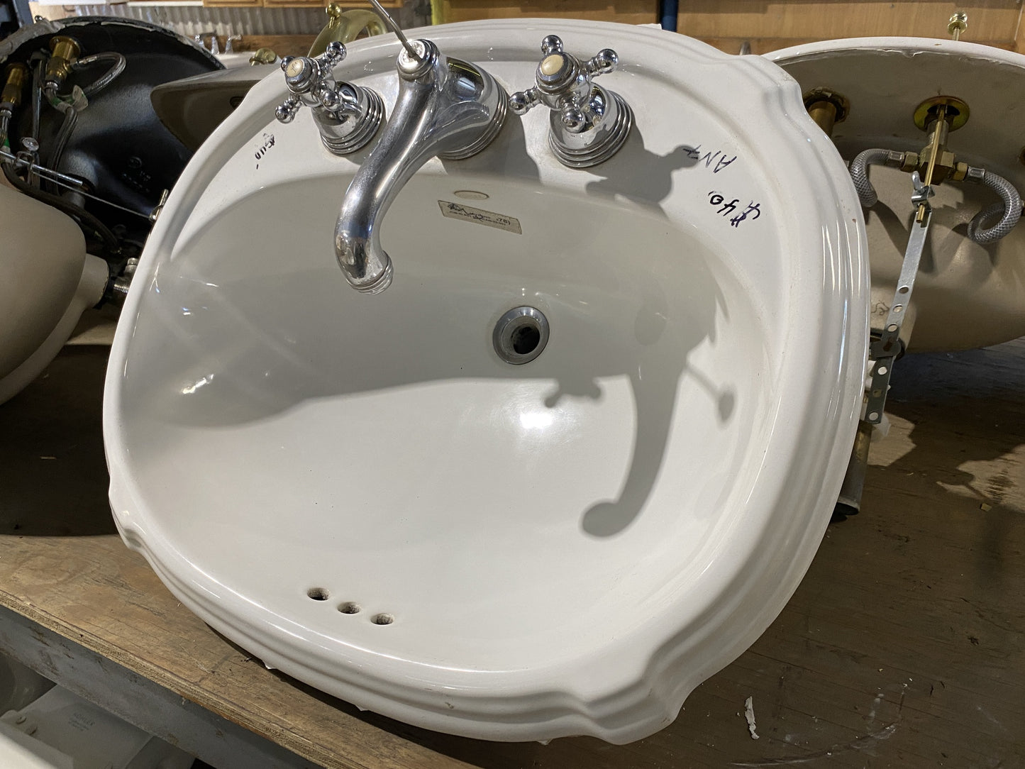 White Oval Kohler Sink AN7
