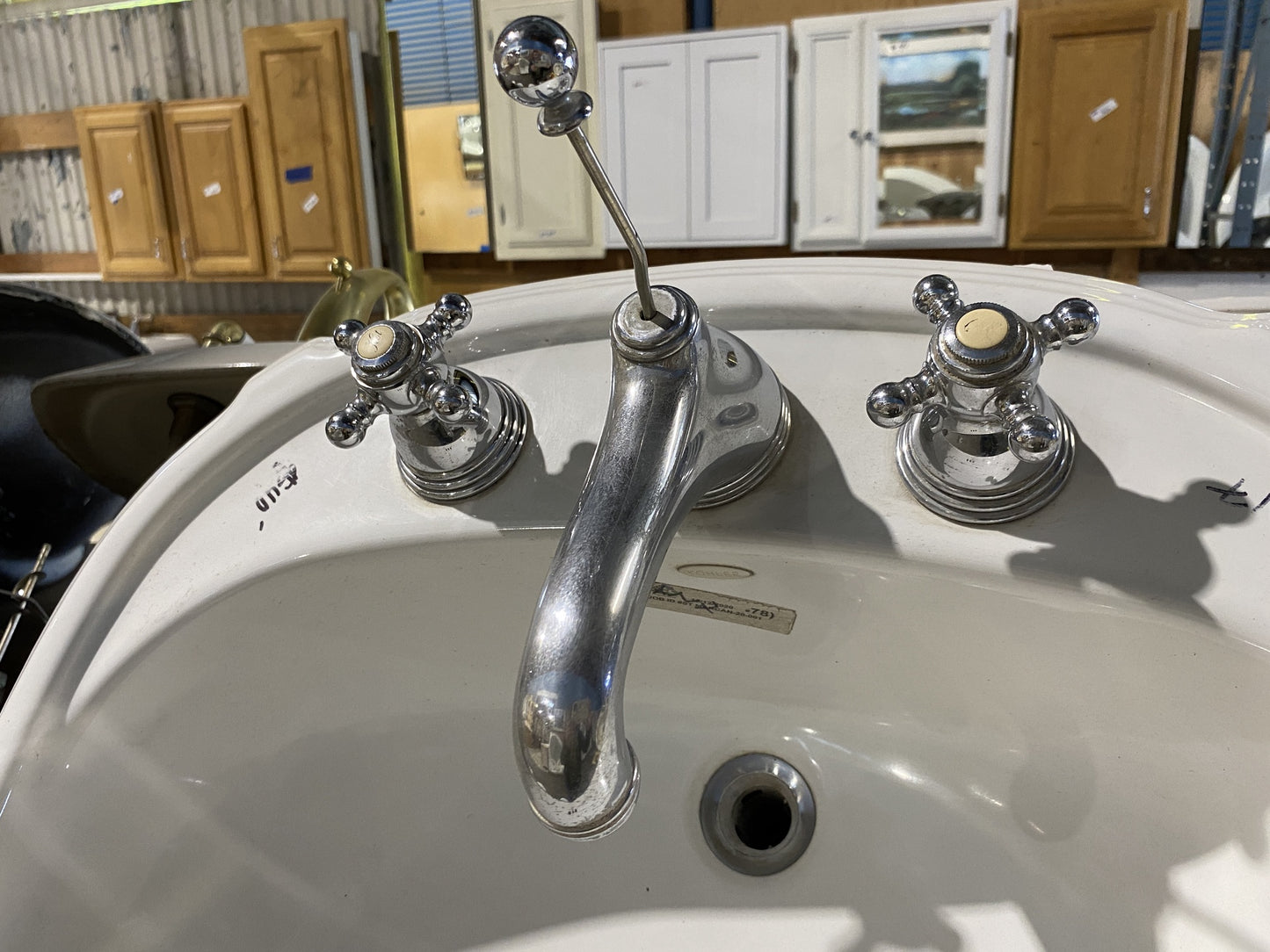 White Oval Kohler Sink AN7