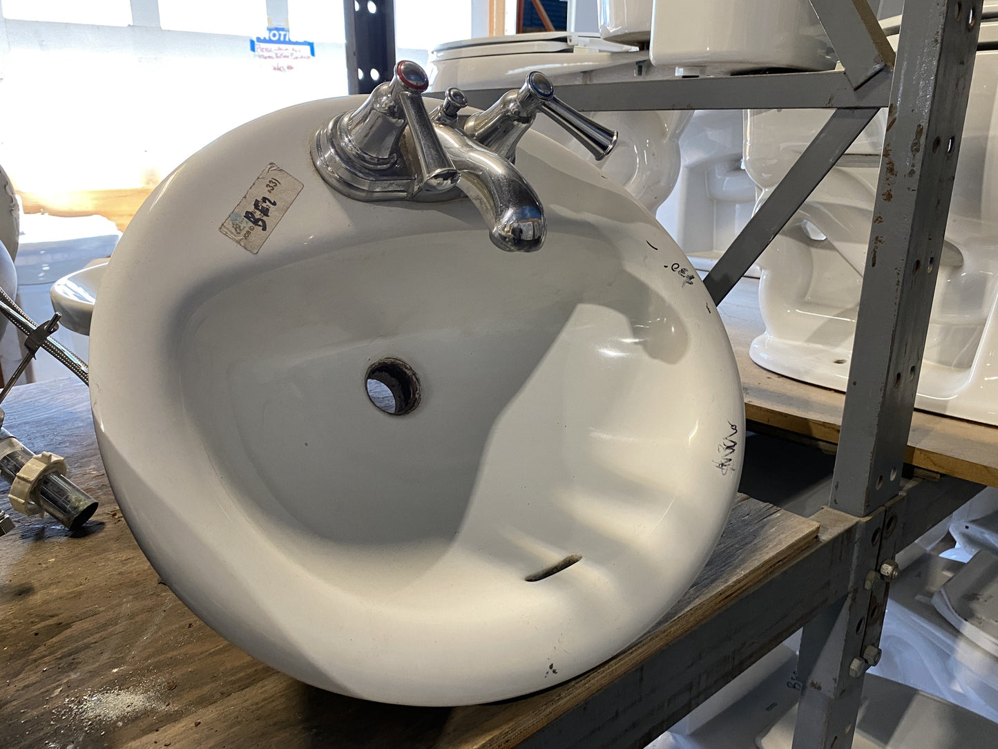 White Sink BE2