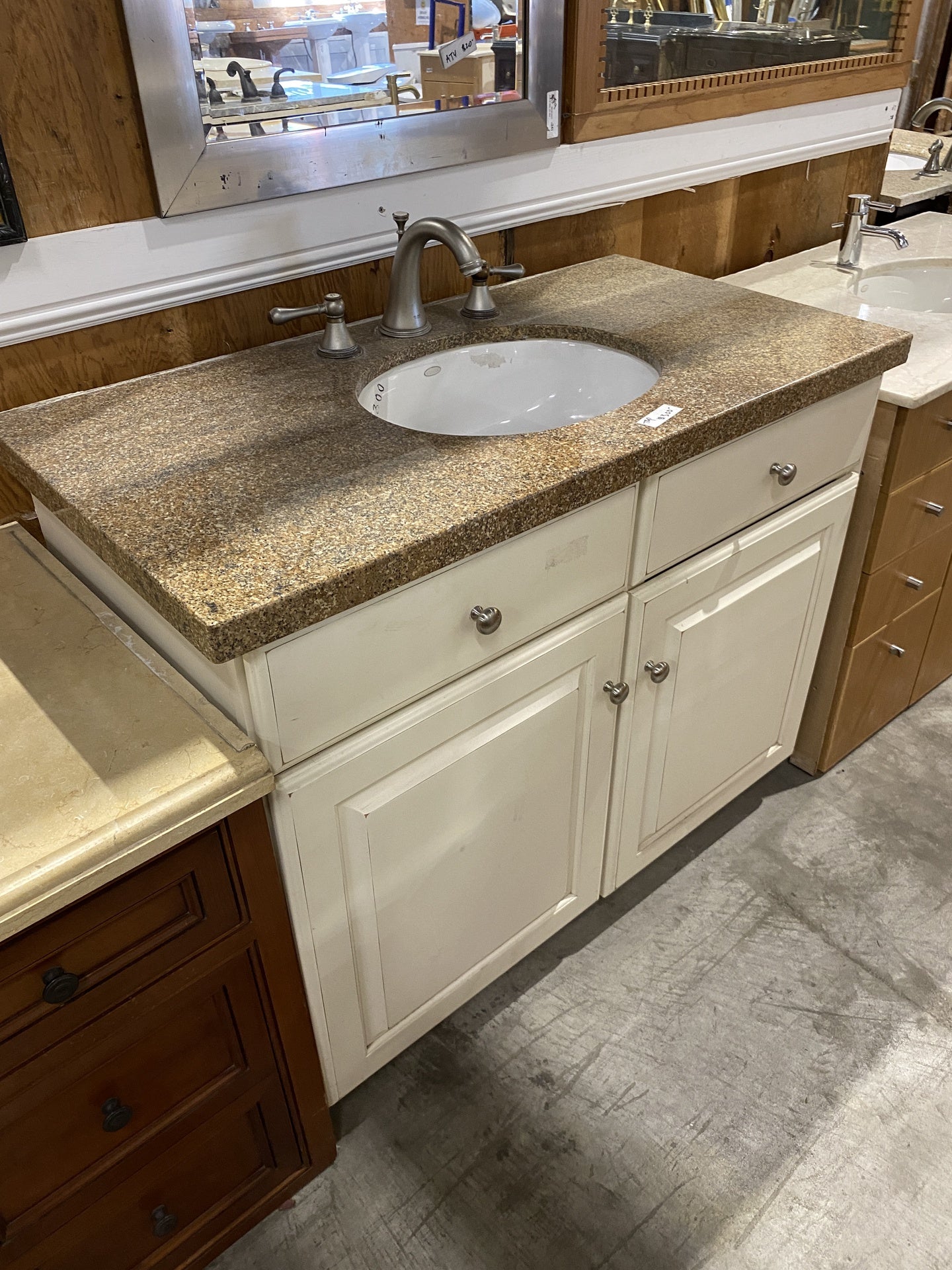 White Bathroom Vanity TRP