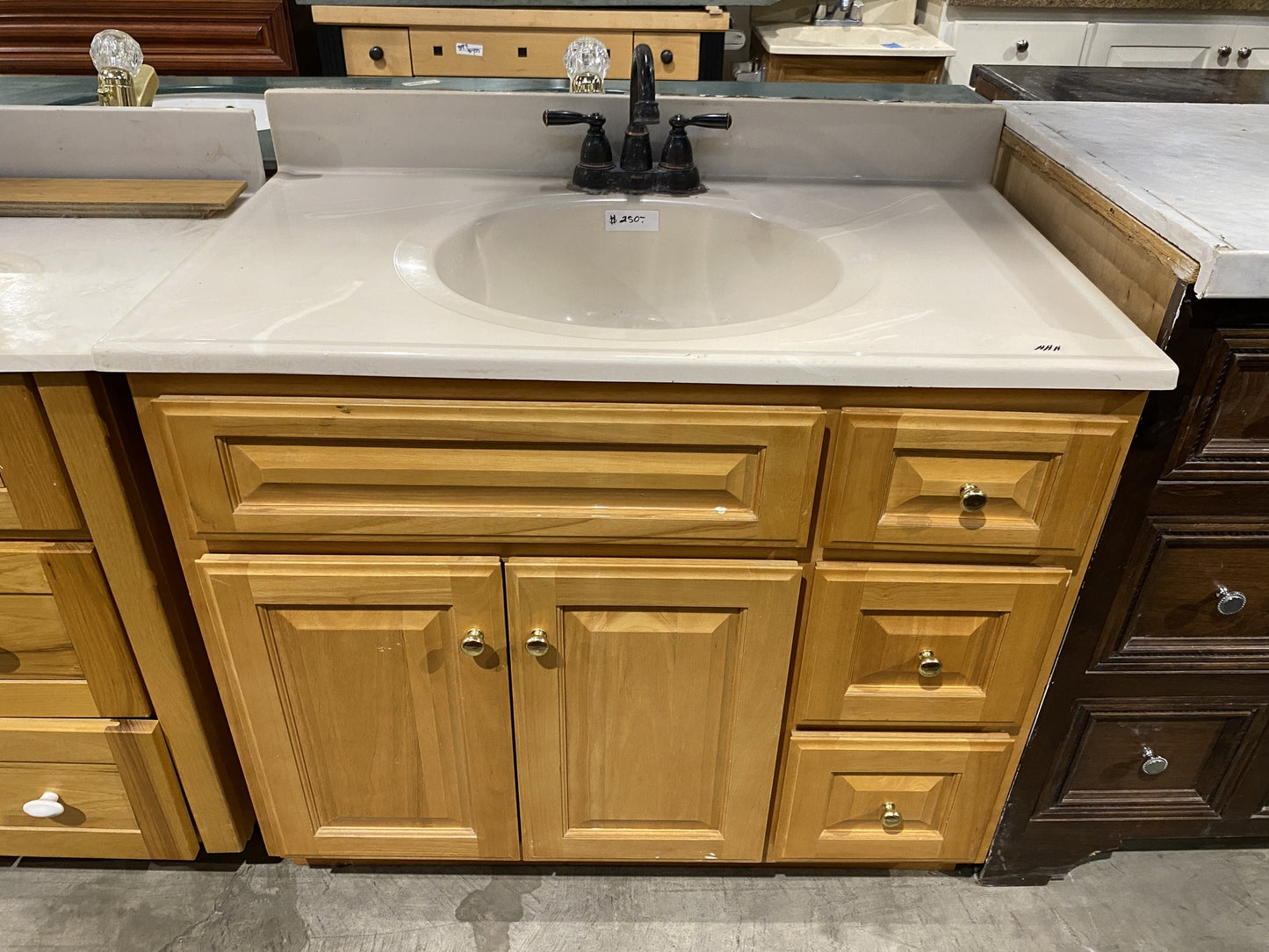 Wooden Bathroom Vanity HHH