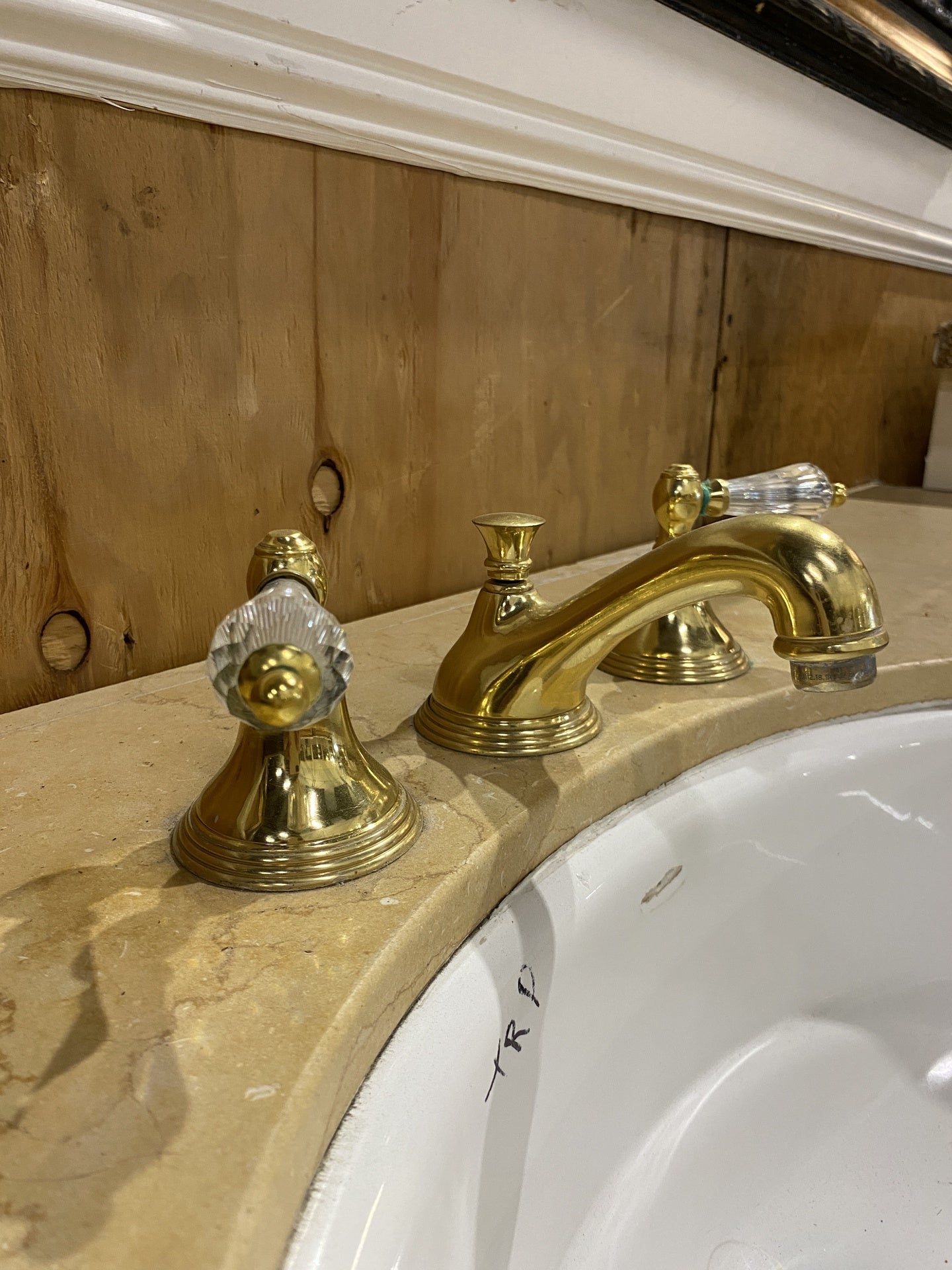 Wide Bathroom Vanity TRP