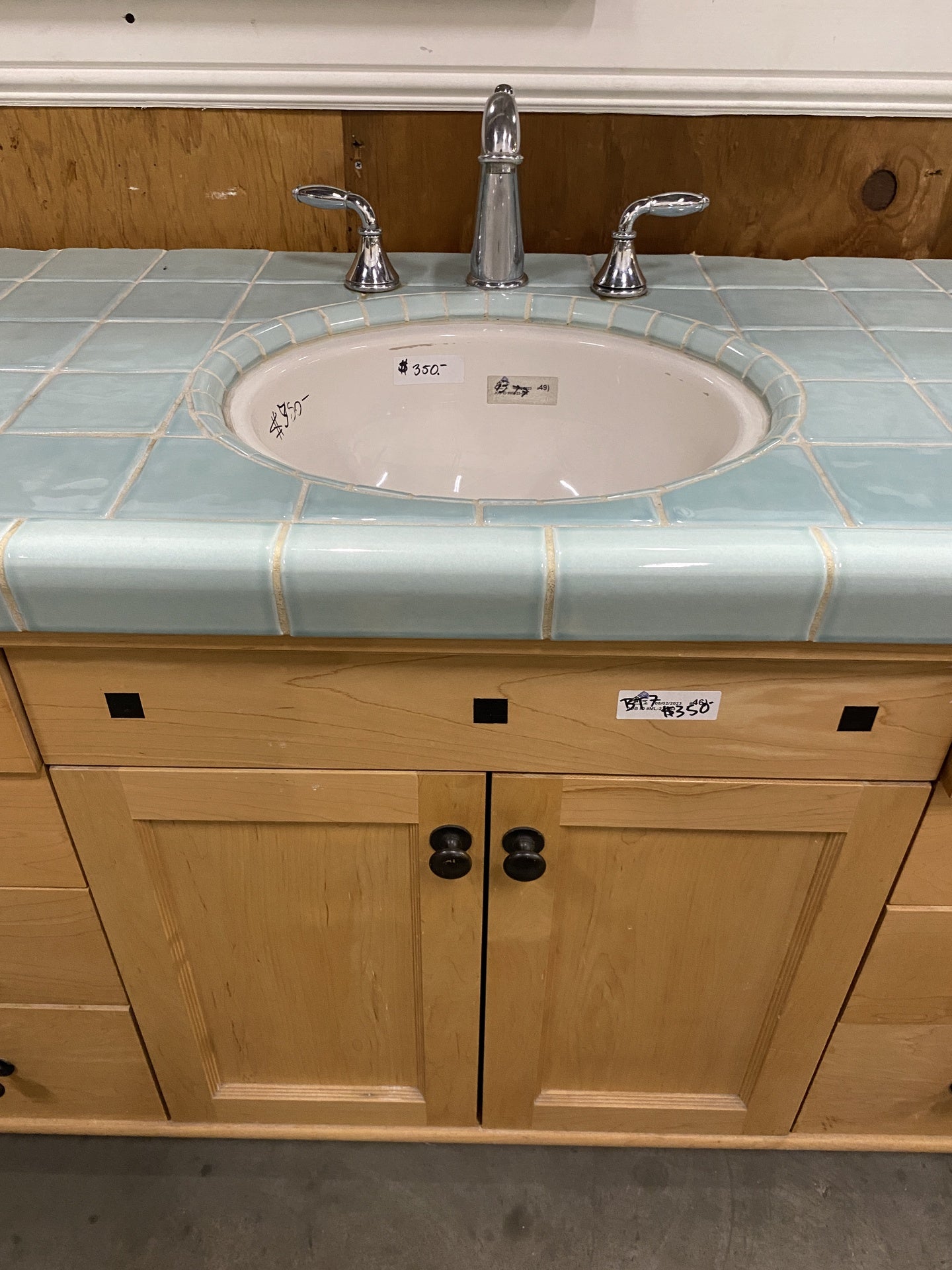 Blue Tiled Bathroom Vanity BT7