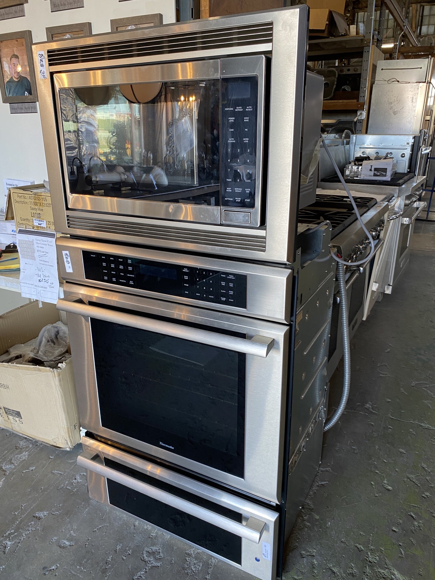 Thermador Single Oven with Microwave BZ8