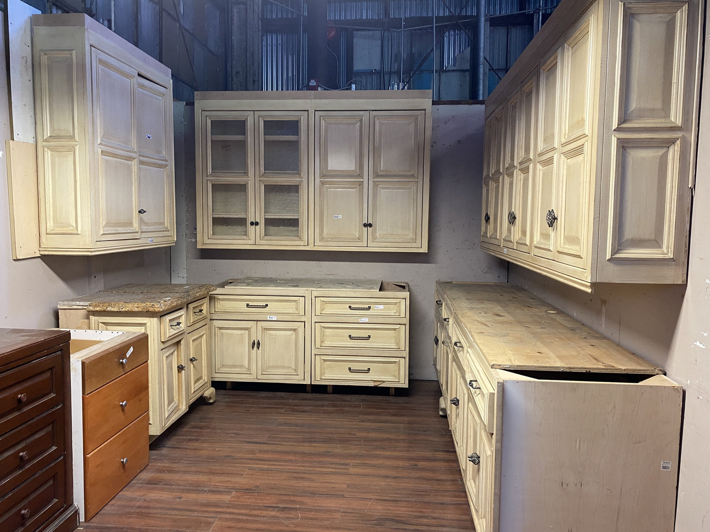Cream Colored Cabinet Set BY3