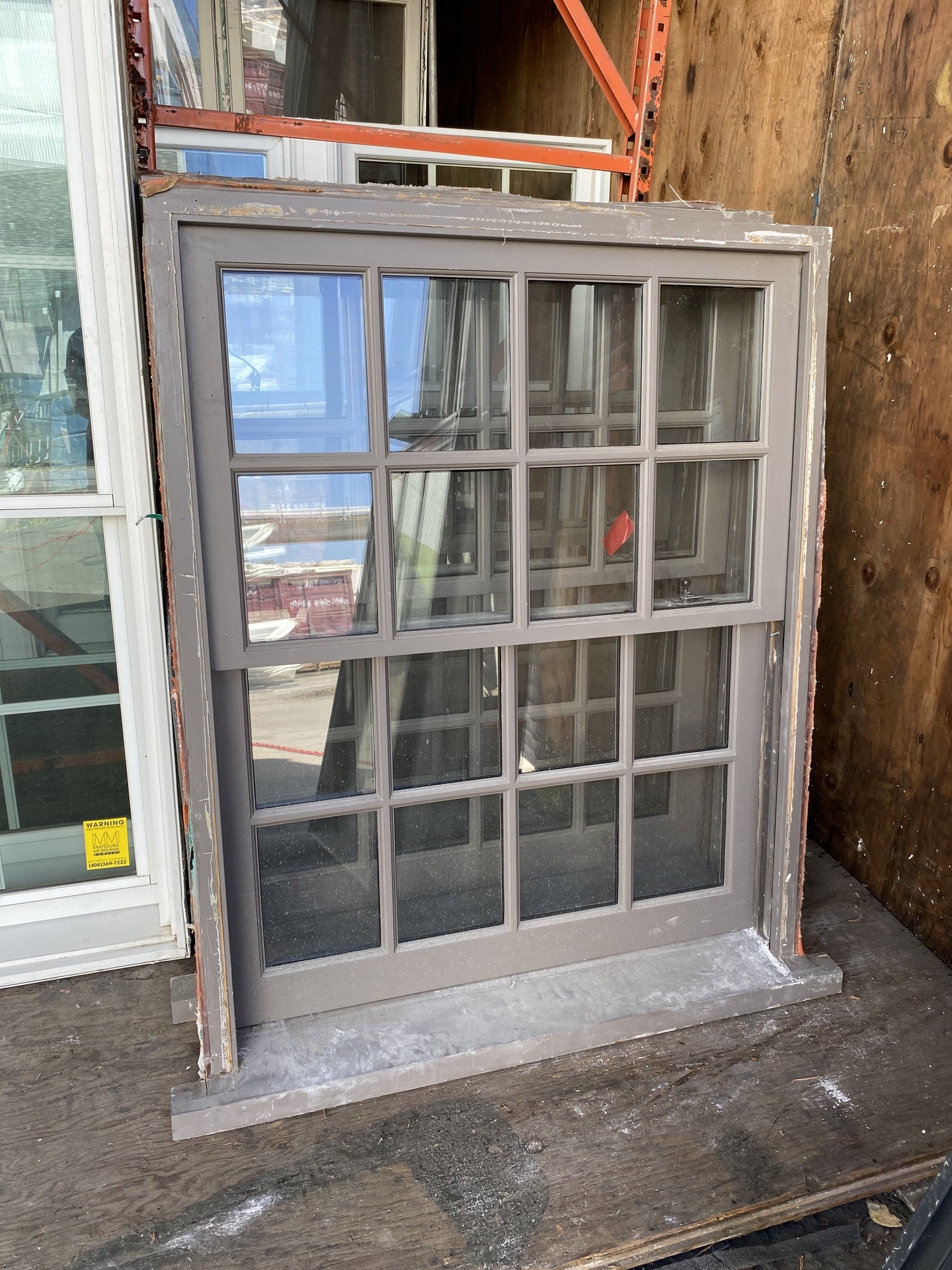 Gray Windows BK5