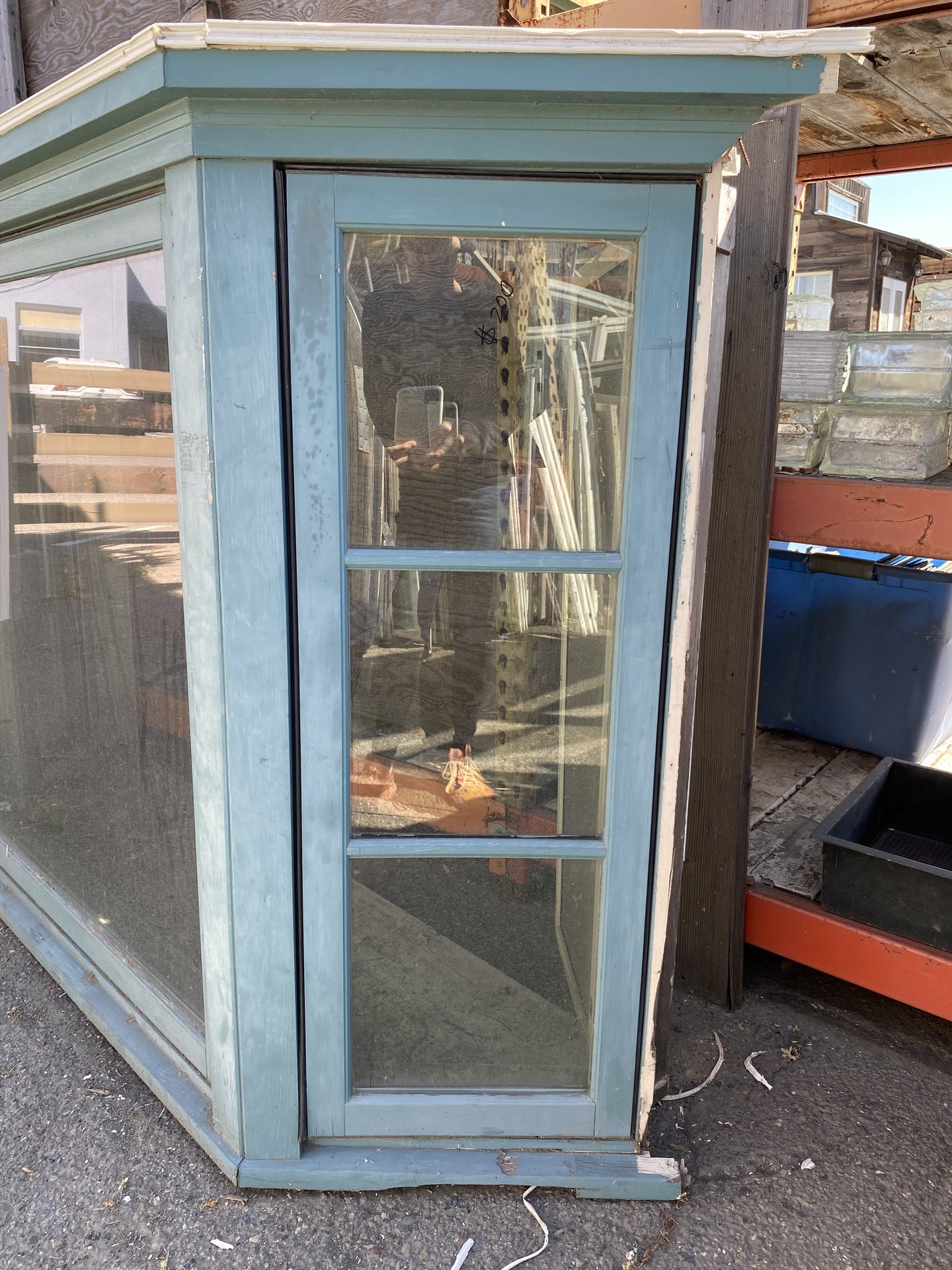 Blue Bay Window TRP