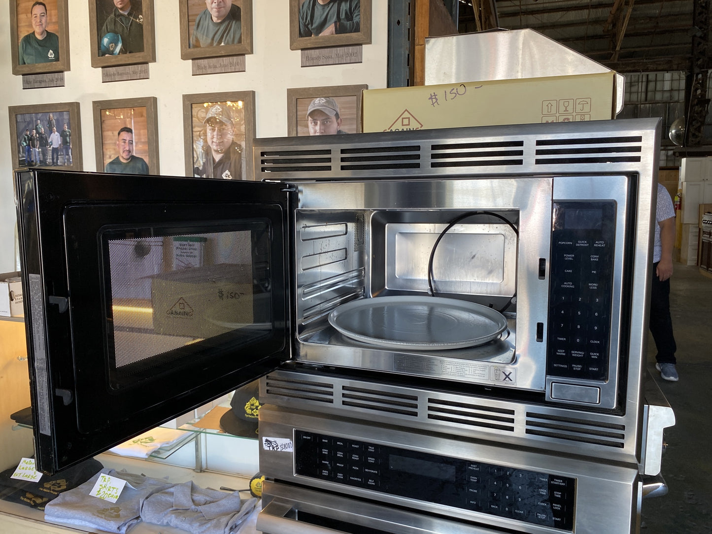 Thermador Single Oven and Microwave Set TRP